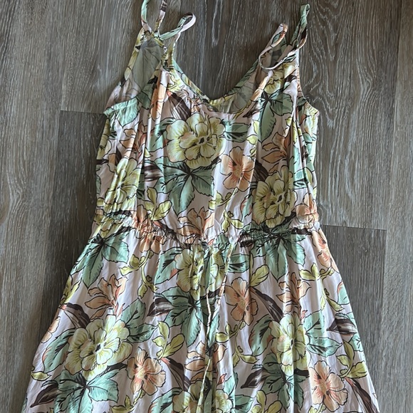 Perfect summer Quicksilver women’s dress - Picture 4 of 4